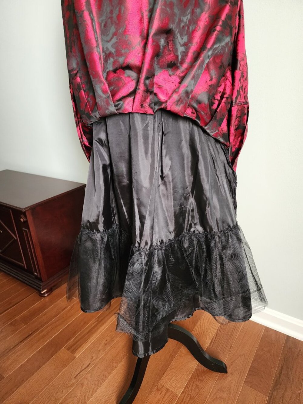 J Howard Red and Black Ruffle Floral Dress . Size 18. New with Tags. - Picture 6 of 10